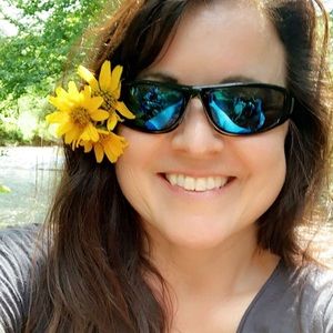 Meet your Posher, Deborah